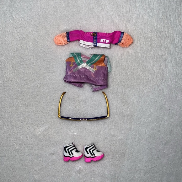 💝 LOL Surprise Doll Tweens Fashion Doll Hoops Cutie - Picture 5 of 5